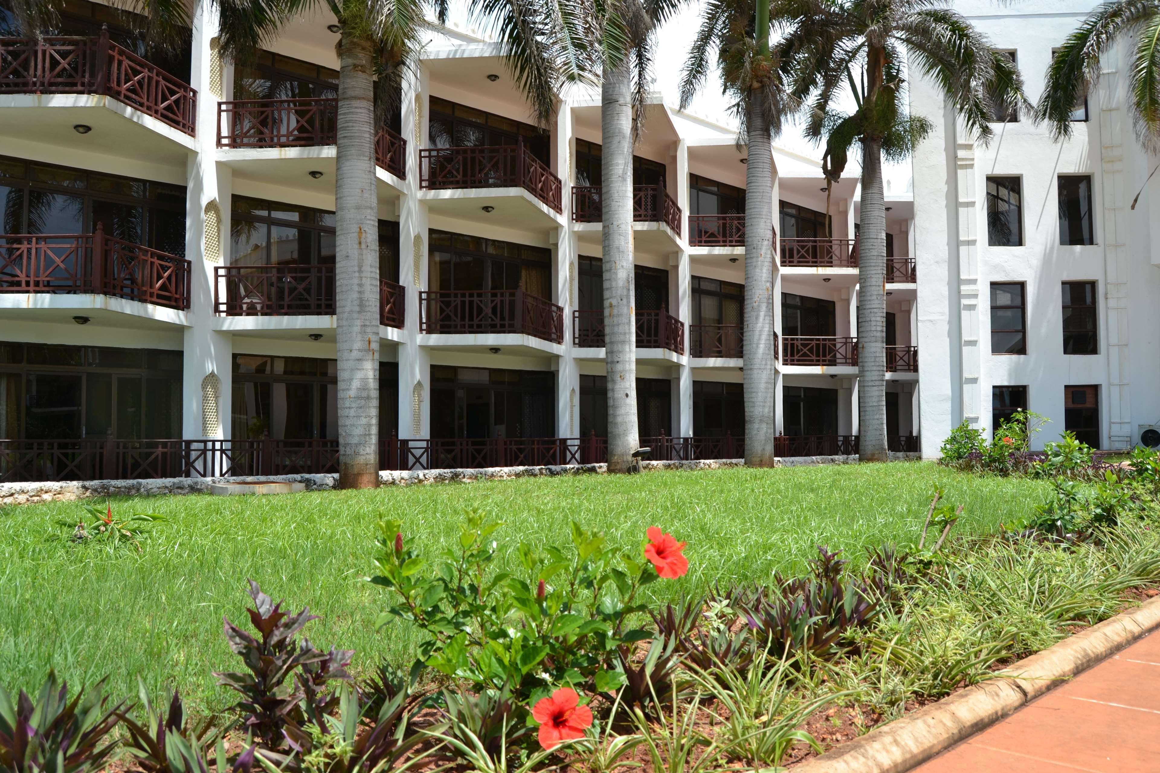 Golden Tulip Dar Es Salaam Ξενοδοχείο Εξωτερικό φωτογραφία