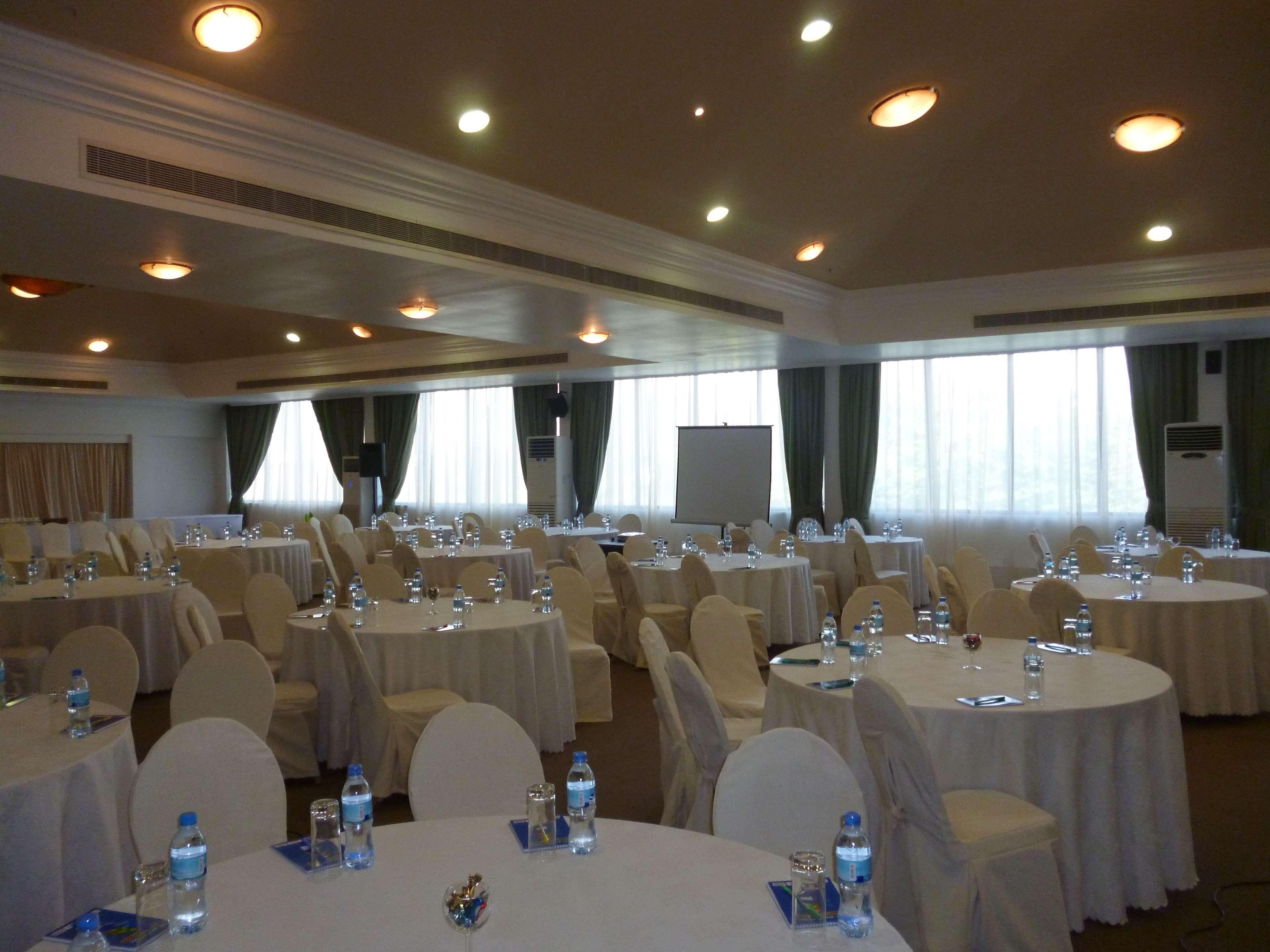 Golden Tulip Dar Es Salaam Ξενοδοχείο Εξωτερικό φωτογραφία